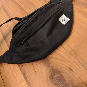 Vibe Fanny Pack